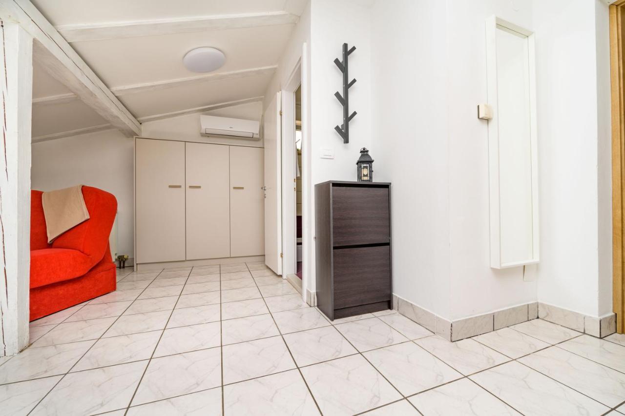 Appartement House Rosa à Mali Lošinj Extérieur photo