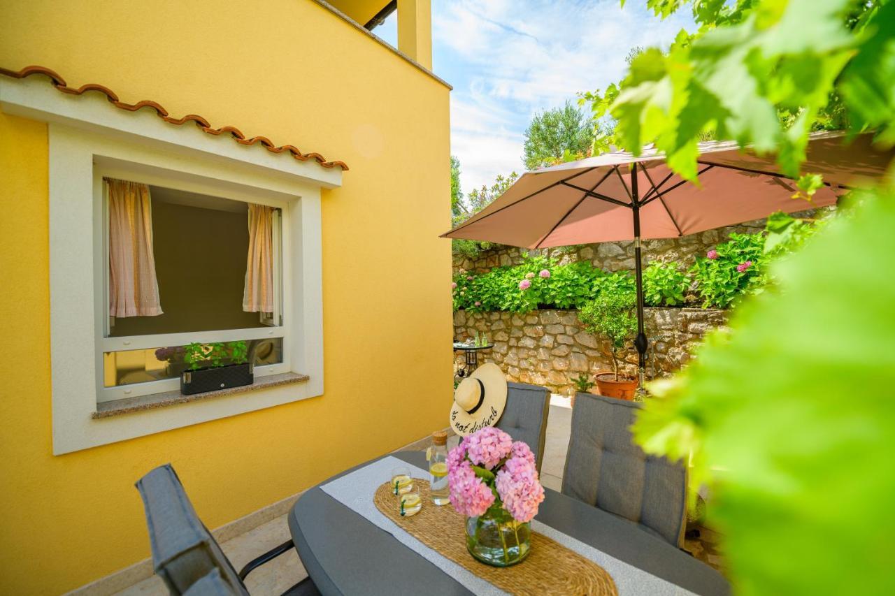 Appartement House Rosa à Mali Lošinj Extérieur photo